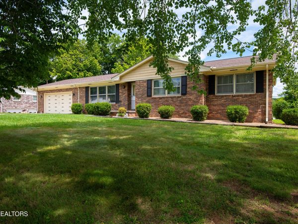 101 Westwood Drive, Clinton, TN 37716