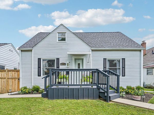 484 E Jeffrey Place, Columbus, OH 43214