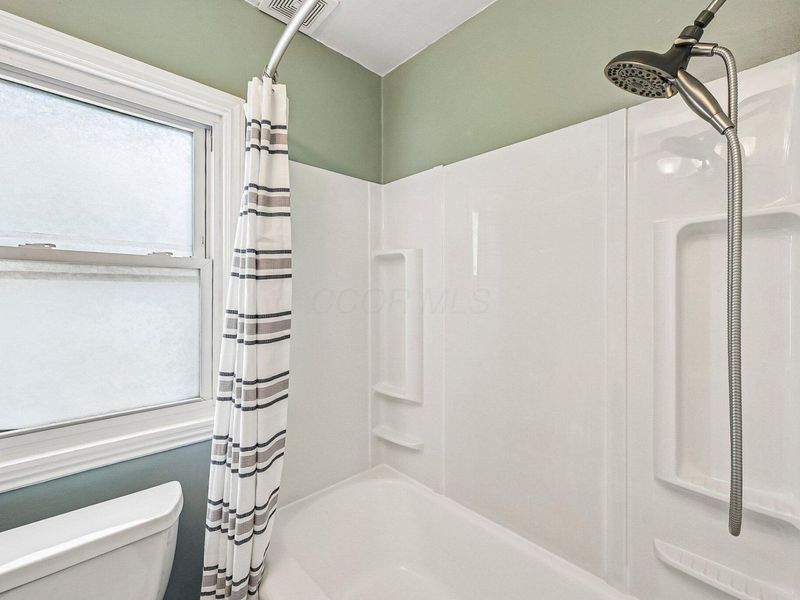 484 E Jeffrey Place, Columbus, OH 43214 Photo 25