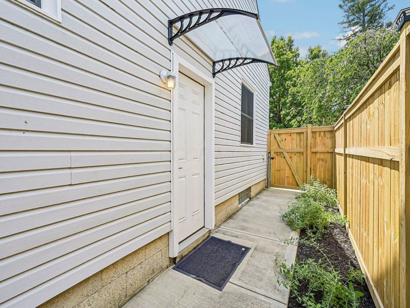 484 E Jeffrey Place, Columbus, OH 43214 Photo 35