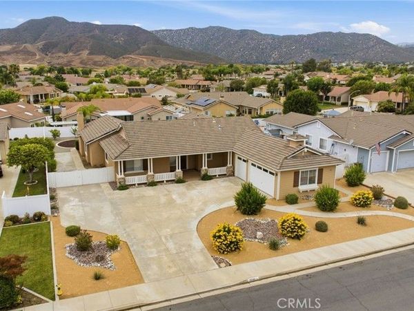 42144 Santa Fe Trail, Murrieta, CA 92562