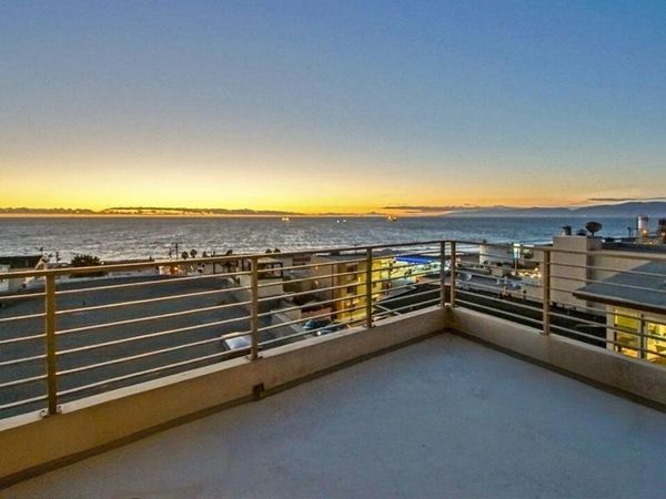 308 Gull Street , Manhattan Beach, CA 90266