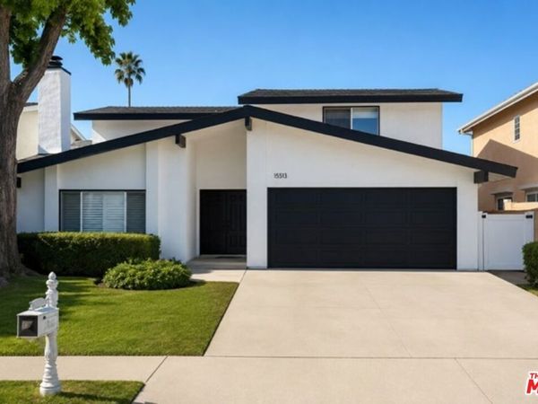 18113 Bromley Street, Los Angeles, CA 91356