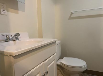 145 E 12th St #5, Unit 5, Tracy, CA 95376 Photo