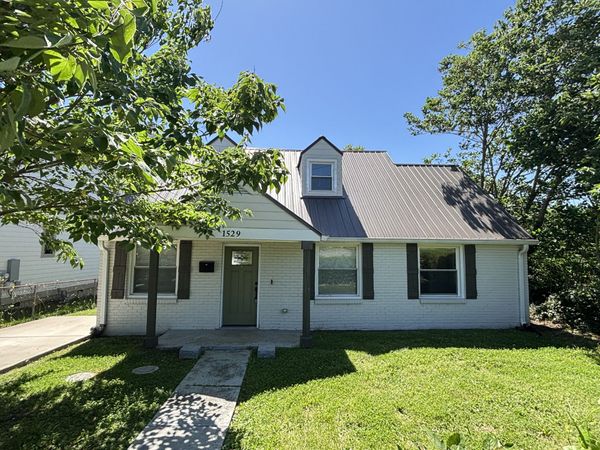 1529 21st Ave N, Nashville, TN 37208
