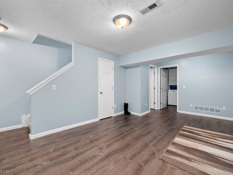 107 Meander Lane, Elyria, OH 44035 Photo 42