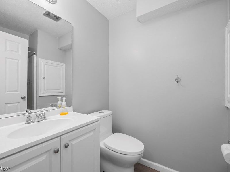 107 Meander Lane, Elyria, OH 44035 Photo 45