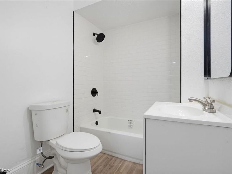 600 E 103rd Street, Cleveland, OH 44108 Photo 13