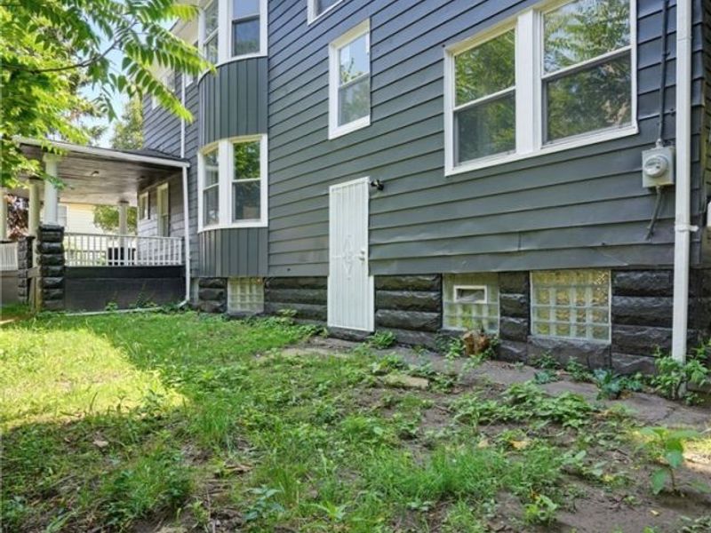 600 E 103rd Street, Cleveland, OH 44108 Photo 4