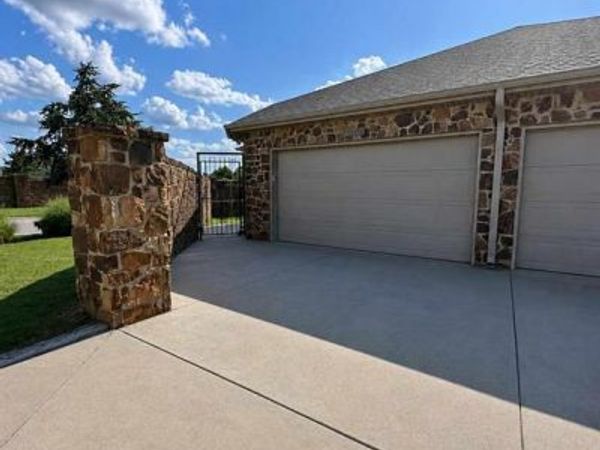 10000 Shadowview Drive, Unit A, Oklahoma City, OK 73159