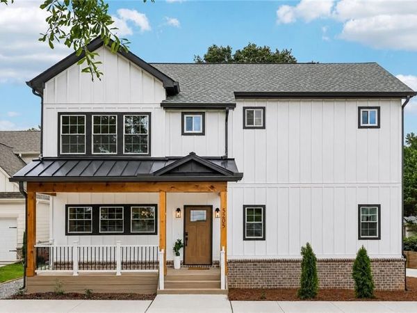 5205 Mulberry Street , Flowery Branch, GA 30542