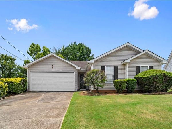 5515 Lofwood Lane , Lithonia, GA 30058