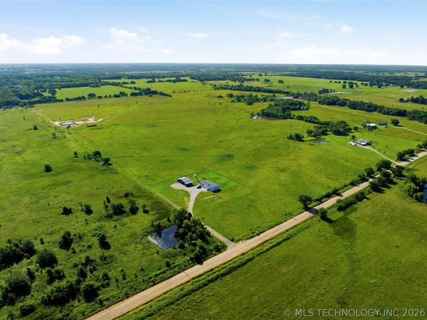 1 N 300 Road , Okmulgee, OK 74447