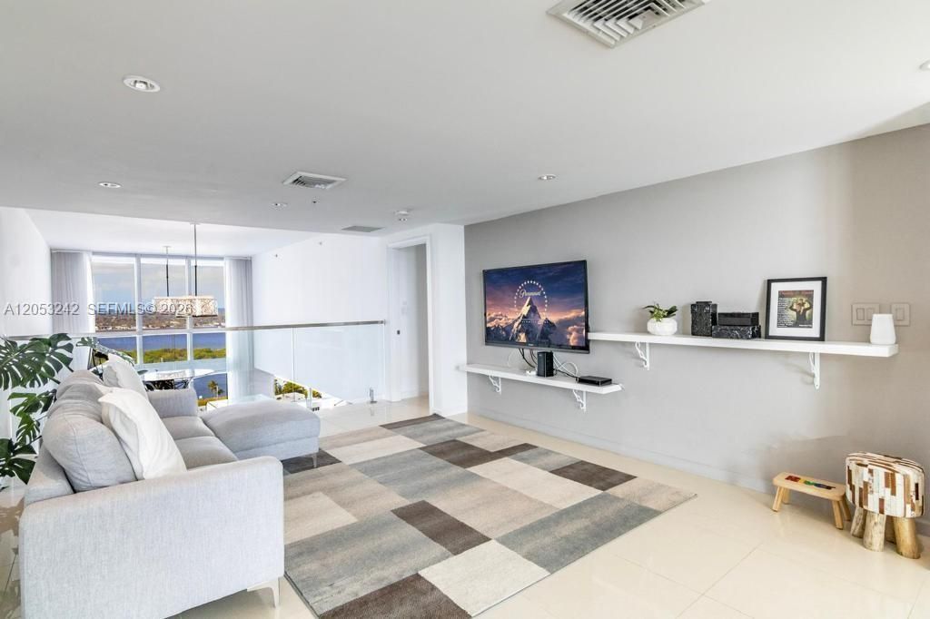 7928 East Dr, Unit 1604 + DEN, North Bay Village, FL 33141 Photo