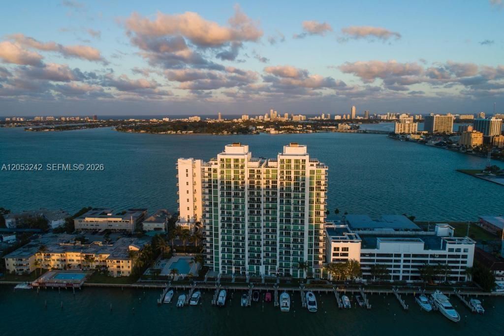 7928 East Dr, Unit 1604 + DEN, North Bay Village, FL 33141 Photo