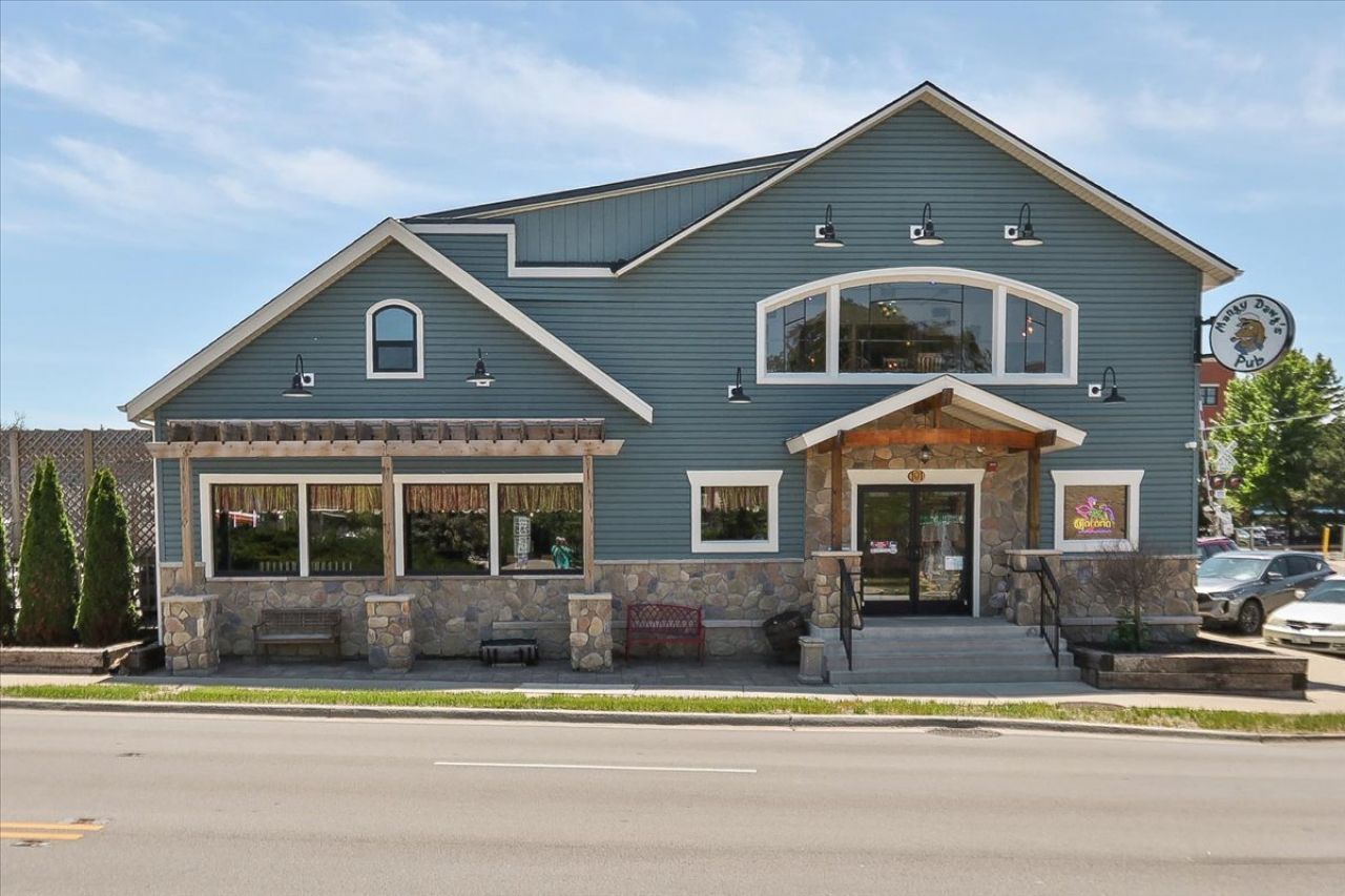 101-103 E Irving Park Road , Roselle, IL 60172