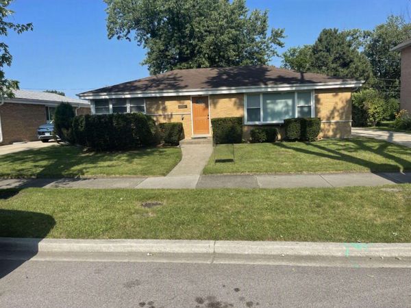 9521 N Kildare Avenue , Skokie, IL 60076