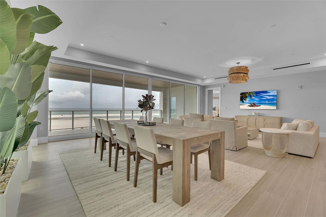 70 Avenida Veneccia, Unit 201, Sarasota, FL 34242 Photo