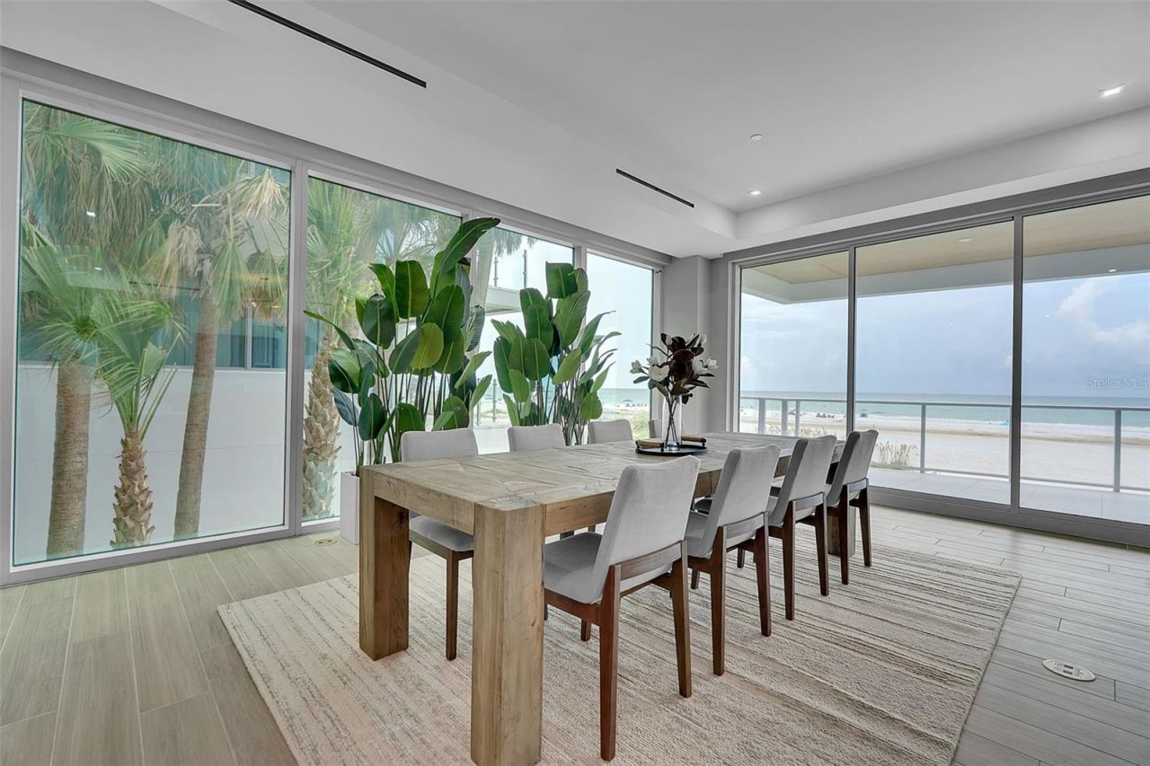 70 Avenida Veneccia, Unit 201, Sarasota, FL 34242 Photo