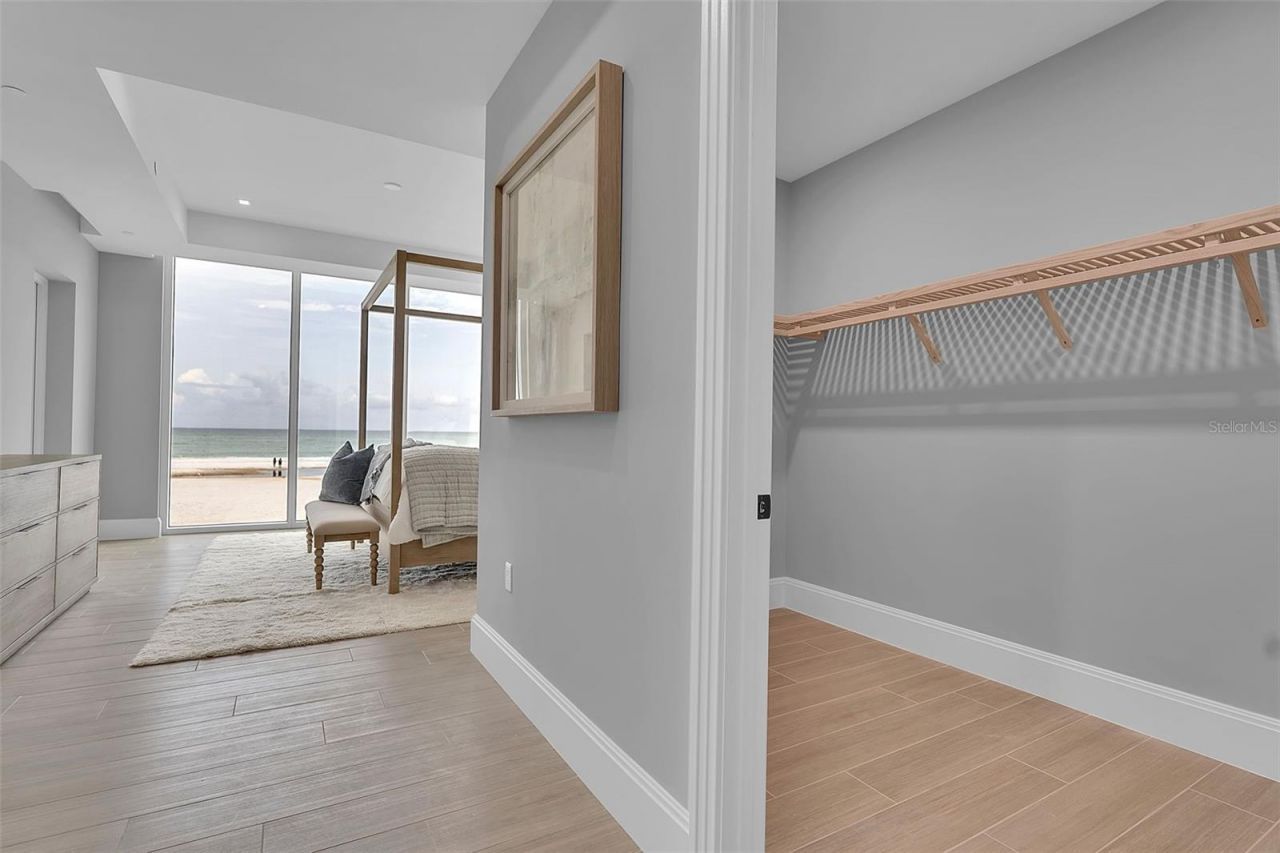 70 Avenida Veneccia, Unit 201, Sarasota, FL 34242 Photo