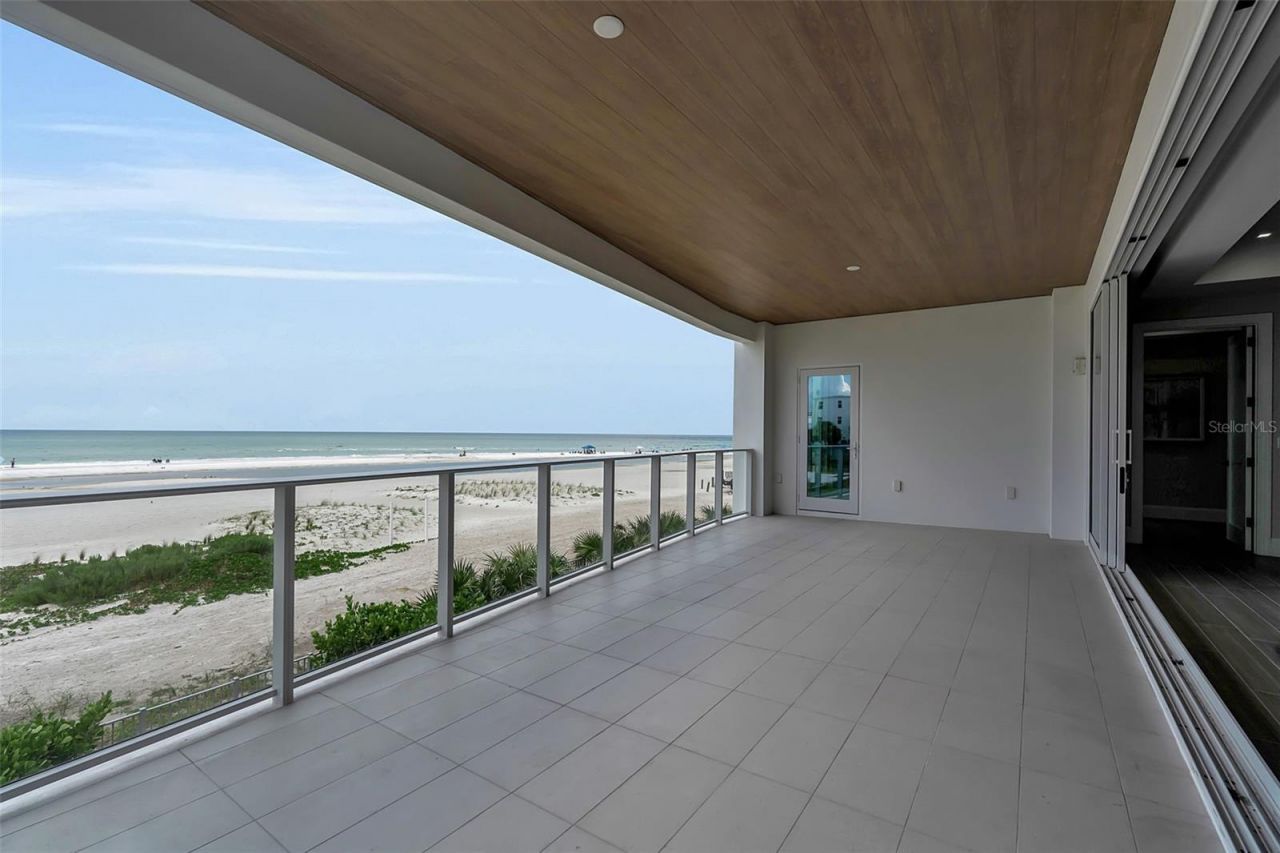 70 Avenida Veneccia, Unit 201, Sarasota, FL 34242 Photo