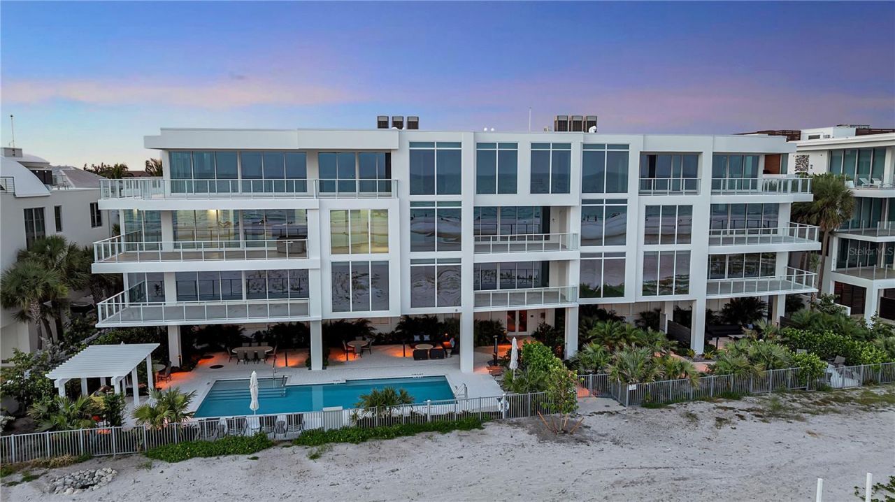 70 Avenida Veneccia, Unit 201, Sarasota, FL 34242 Photo