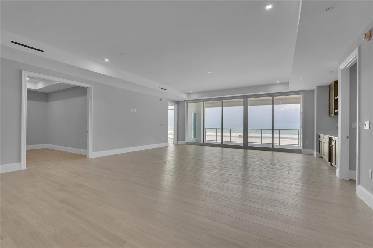 70 Avenida Veneccia, Unit 202, Sarasota, FL 34242 Photo