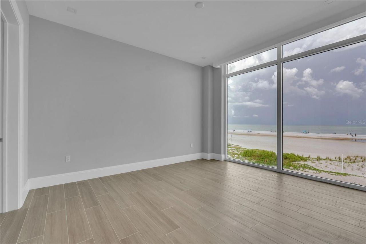 70 Avenida Veneccia, Unit 202, Sarasota, FL 34242 Photo