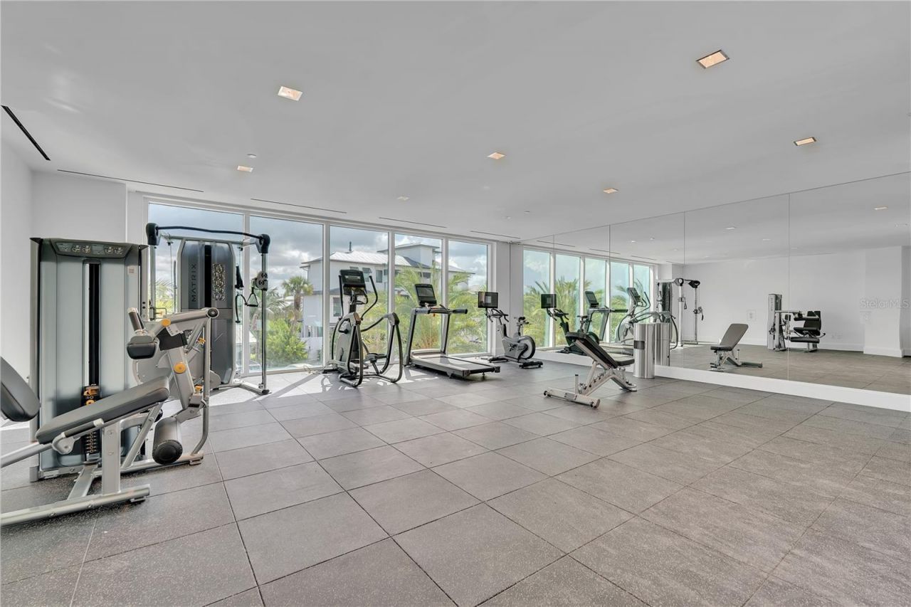 70 Avenida Veneccia, Unit 202, Sarasota, FL 34242 Photo