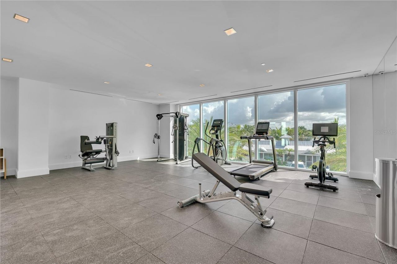 70 Avenida Veneccia, Unit 202, Sarasota, FL 34242 Photo