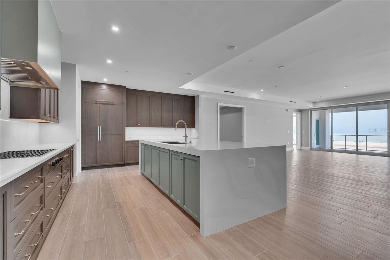 70 Avenida Veneccia, Unit 202, Sarasota, FL 34242 Photo