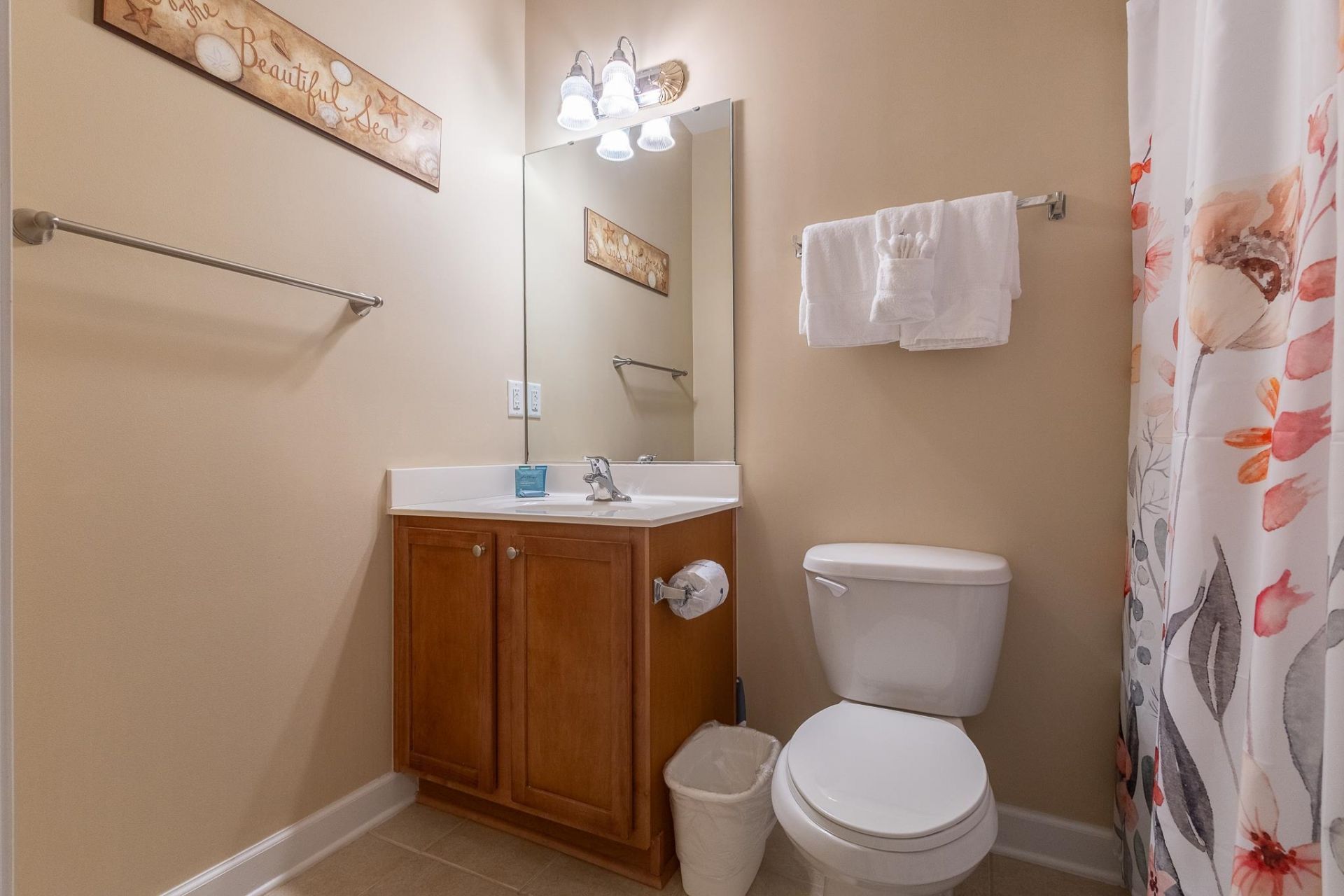 6253 Catalina Dr.  Photo 4