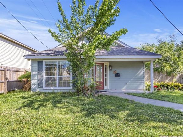 407 E Hale Street E, Lake Charles, LA 70601