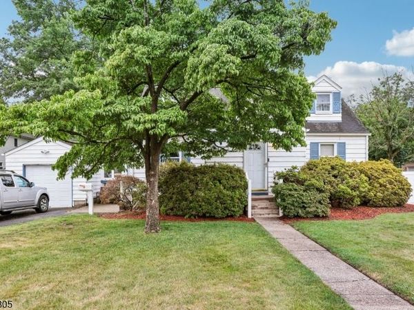 78 Legion Pl, Paramus, NJ 07652