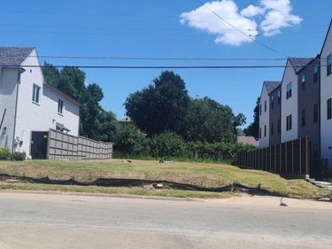 2170 Lovedale Avenue , Dallas, TX 75235