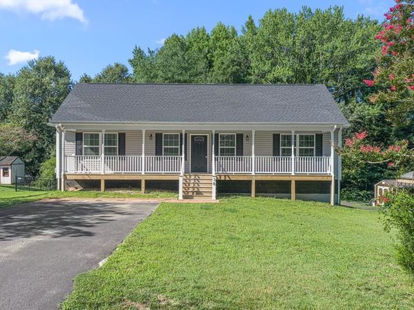 38 East Jefferson Avenue, WARSAW, VA 22572