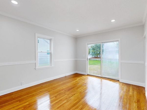 22 Baldwin St, Winchester, MA 01890