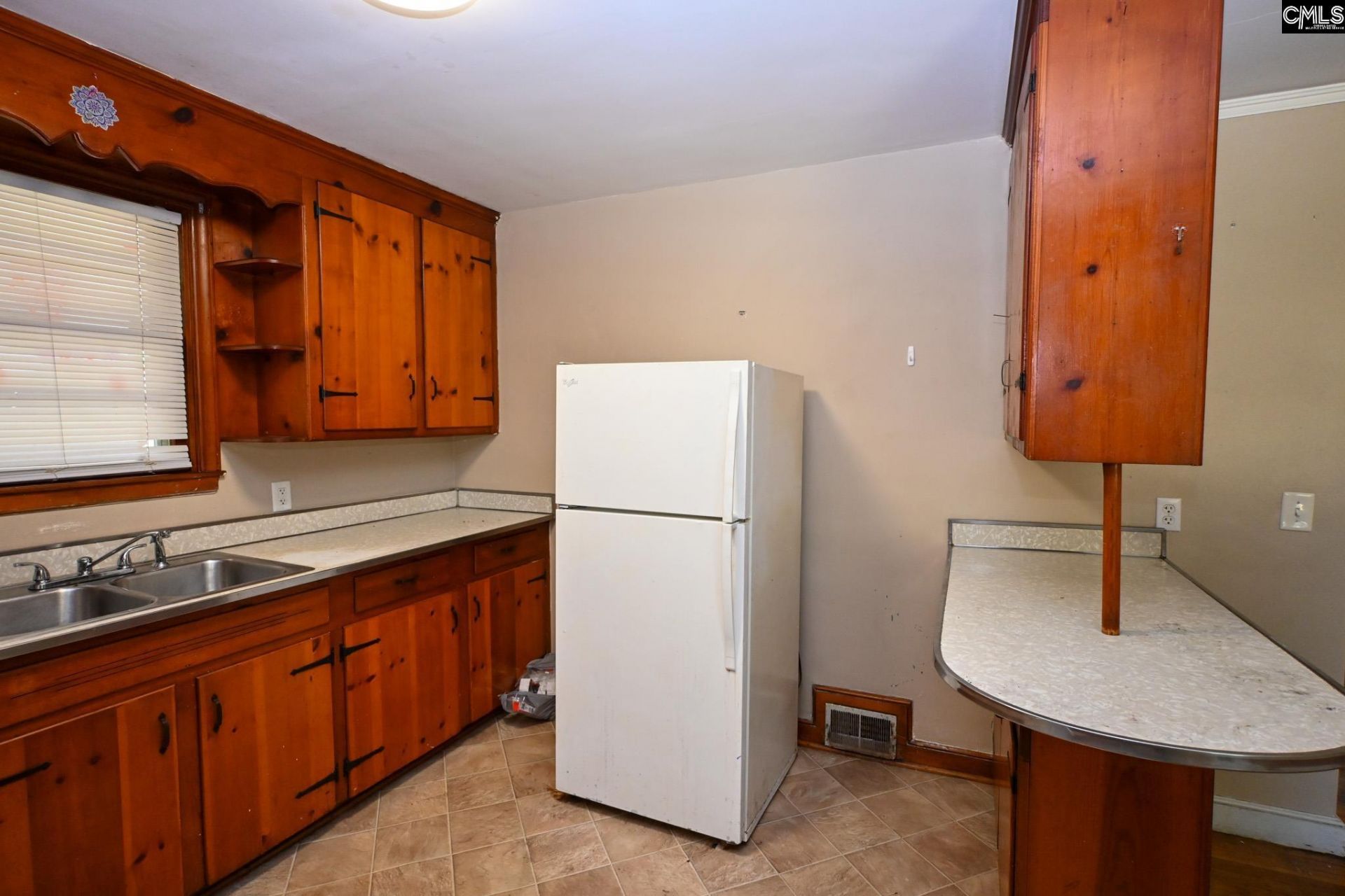 3615 Maybank Street  Photo 10