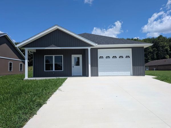 219 Poplar Street, Loogootee, IN 47553