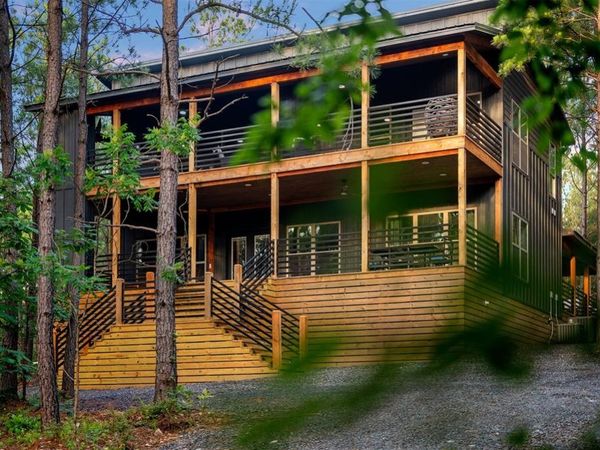 133 Bear Maple Trail, Broken Bow, OK 74728