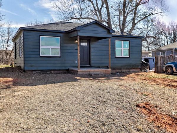 418 S Van Buren Avenue, Blanchard, OK 73010