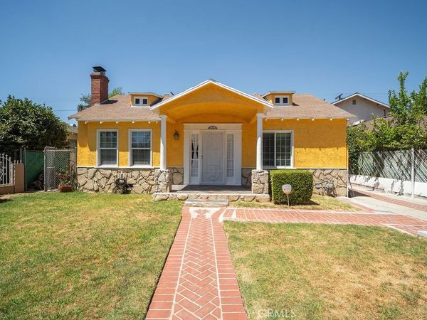 247 W Santa Anita, Burbank, CA 91502