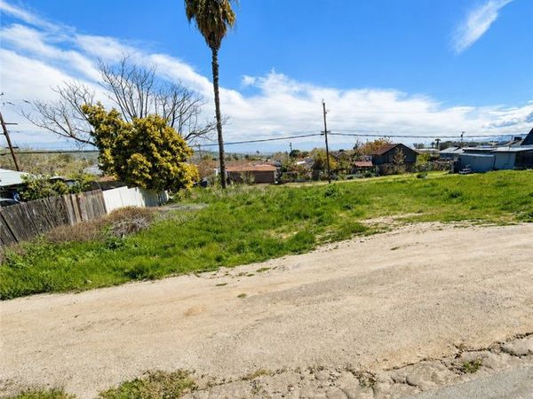 508 Lierly, Taft, CA 93268