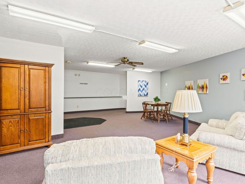 3941 Karl Road , Unit 319, Columbus, OH 43224 Photo 38