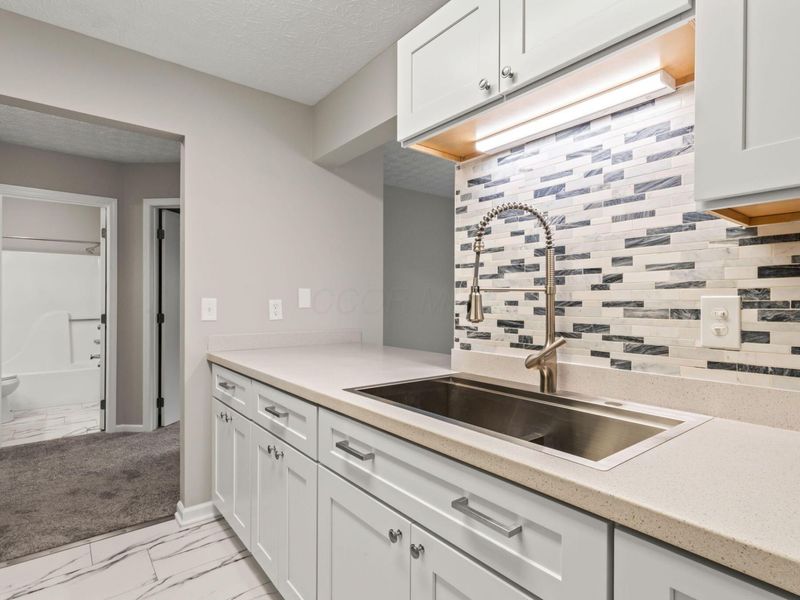 3941 Karl Road , Unit 319, Columbus, OH 43224 Photo 5