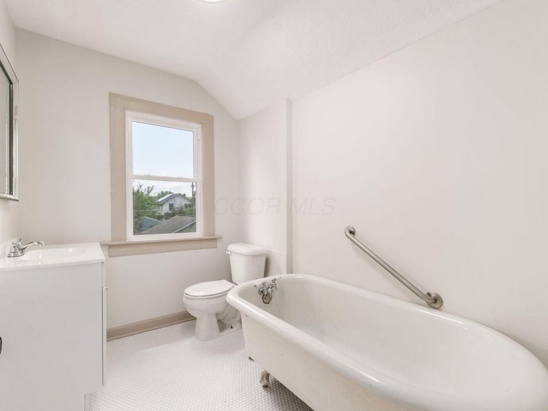 163 E Hinman Avenue, Columbus, OH 43207 Photo 20