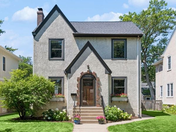 5232 Chowen Avenue S, Minneapolis, MN 55410