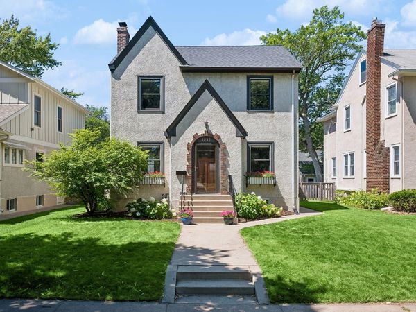 5232 Chowen Avenue S, Minneapolis, MN 55410