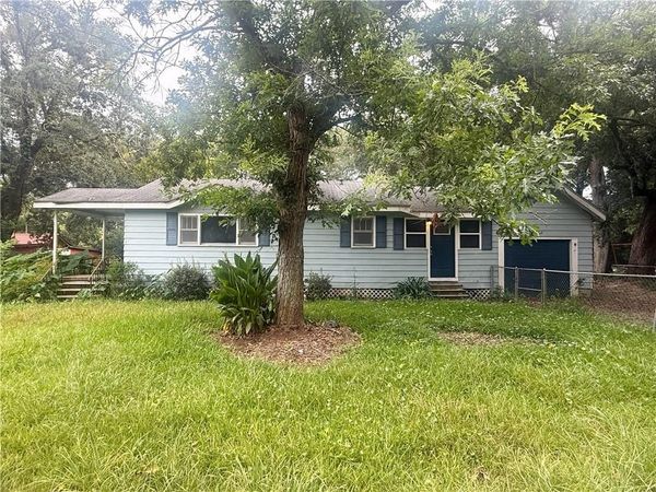 1705 Gill Road , Mobile, AL 36605