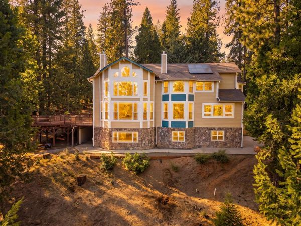 19021 Circle View Dr, Pioneer, CA 95666